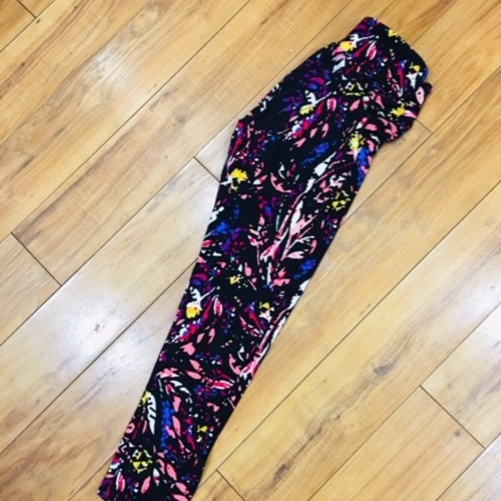 Lularoe Legging Multi Color Print Small - image 2